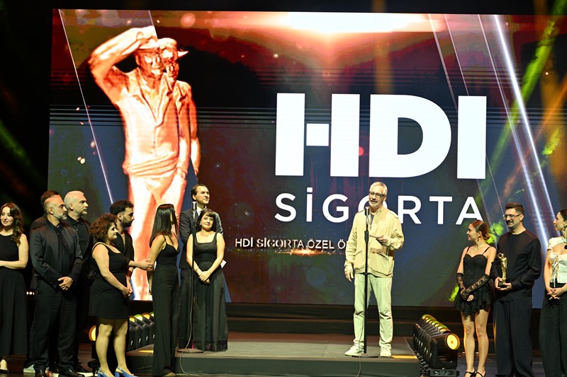  27. Hd� Sigorta Sadri Al���k Tiyatro & Sinema Oyuncu Ödülleri  Sahiplerini Buldu 